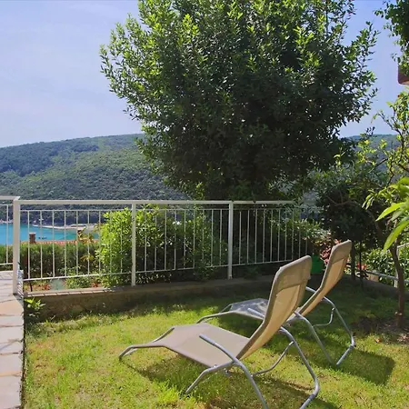 Apartments In Rabac 26466 Appartement